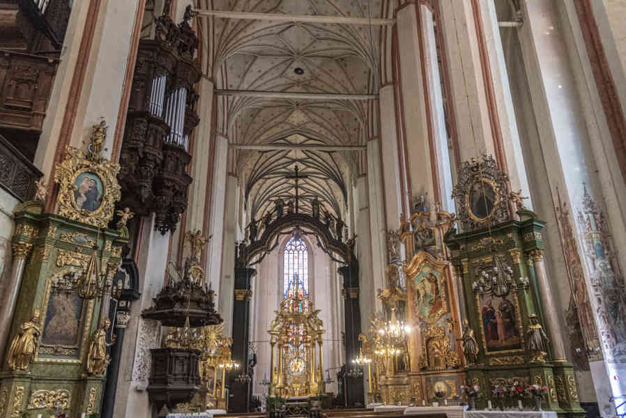Polonia - Torun 025 - iglesia de la Virgen Maria.jpg
